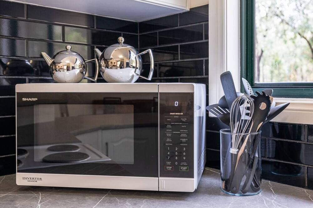 Photo of Kitchen in Erudgere