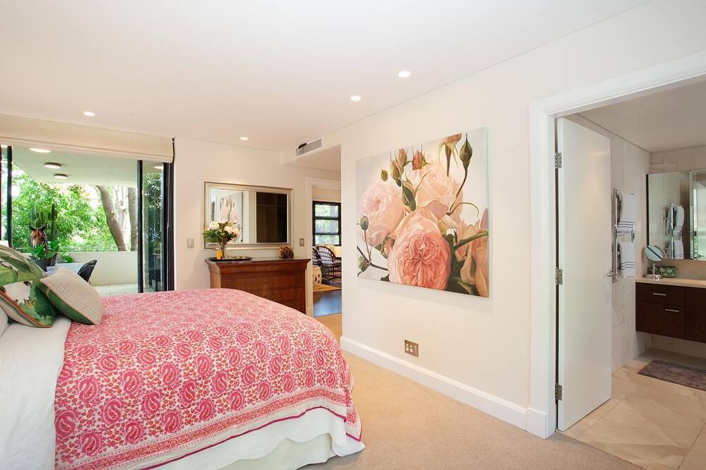 Photo of Bedroom in Rose Bay