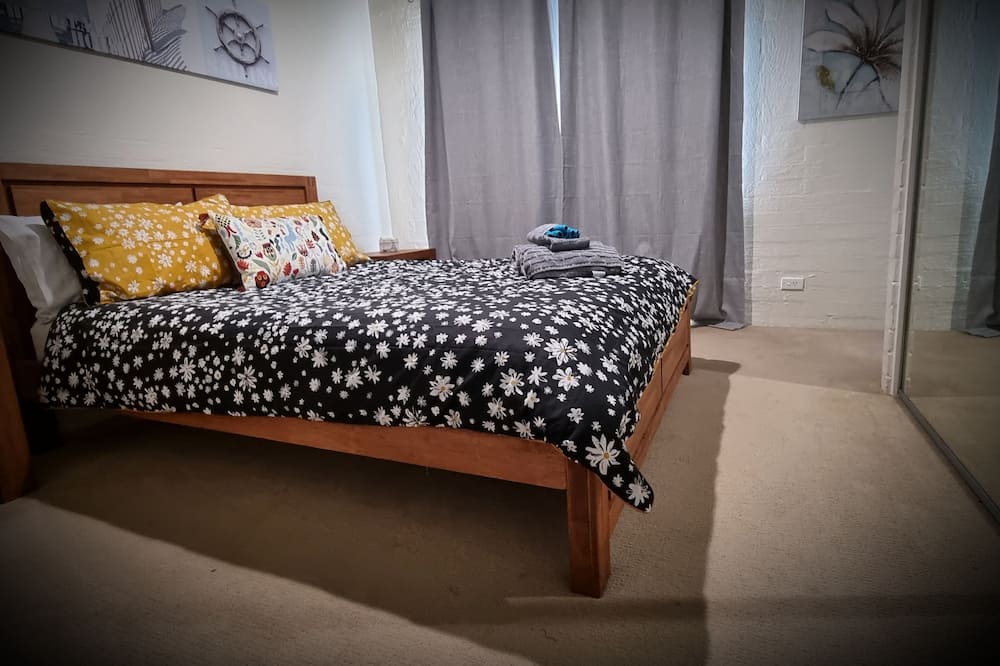 Photo of Bedroom in Safety Bay