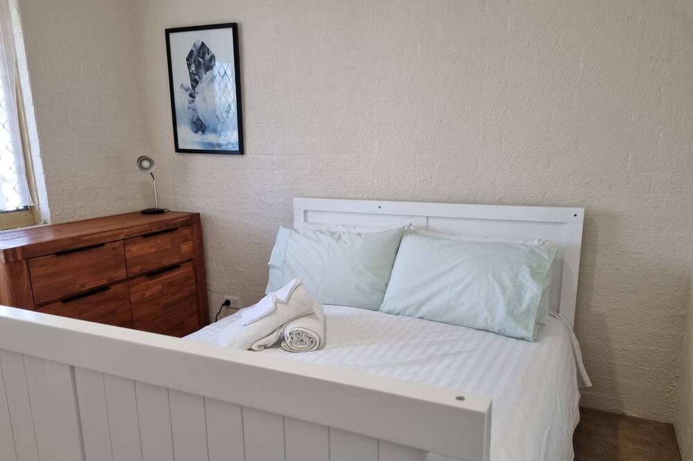 Photo of Bedroom in Safety Bay