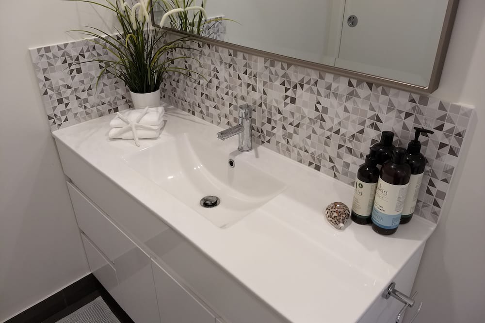 Photo of Bathroom in Daisy Hill