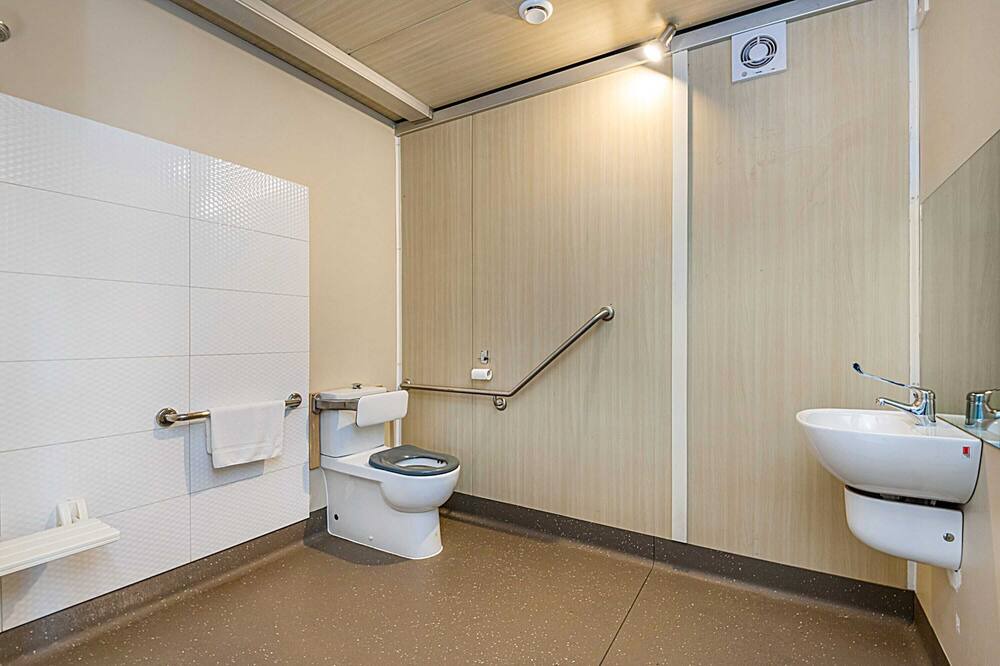 Photo of Bathroom in Kangaroo Flat