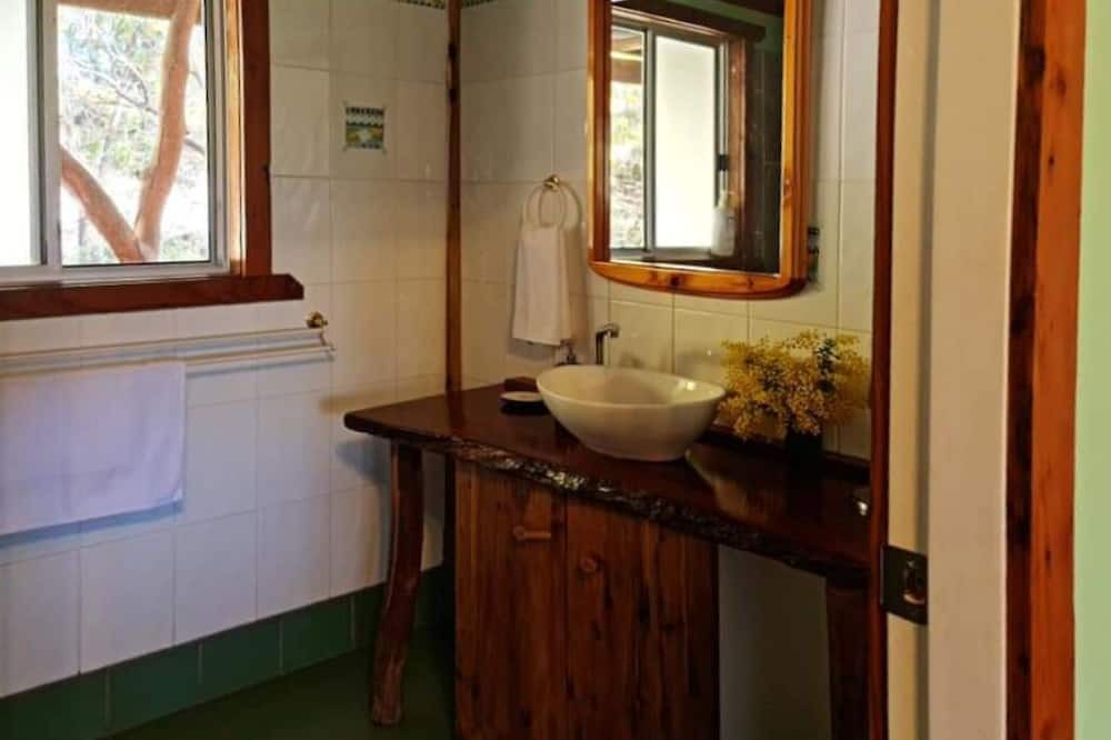 Photo of Bathroom in Grattai
