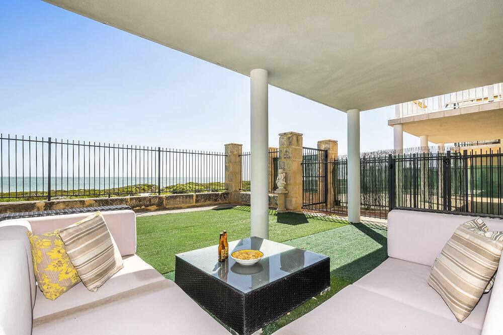 Photo of Patio Balcony in Ledge Point
