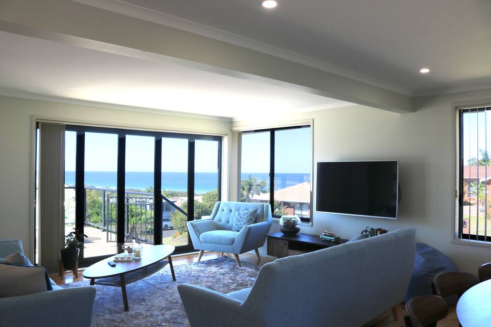 Photo of Livingroom in Tura Beach