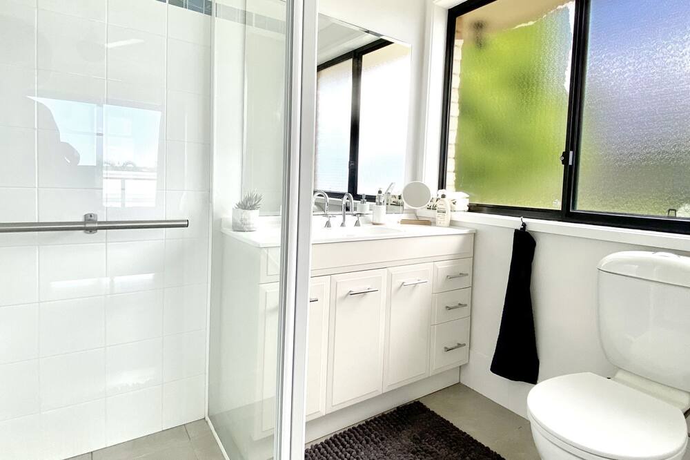 Photo of Bathroom in Tura Beach
