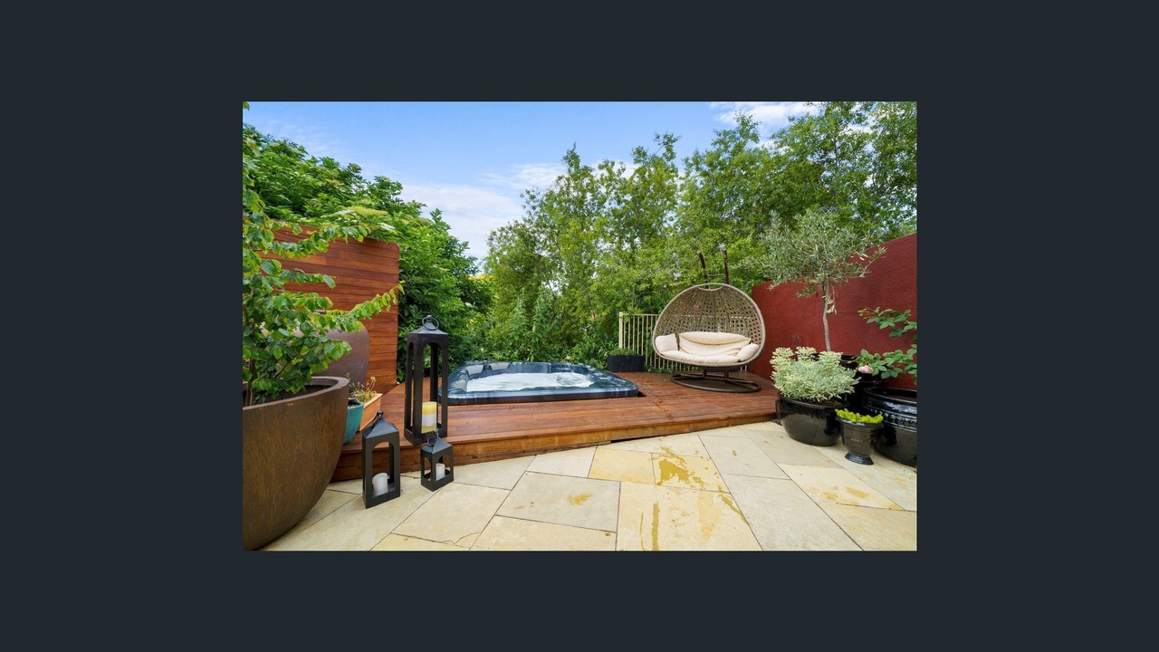 Photo of Outdoor in North Hobart
