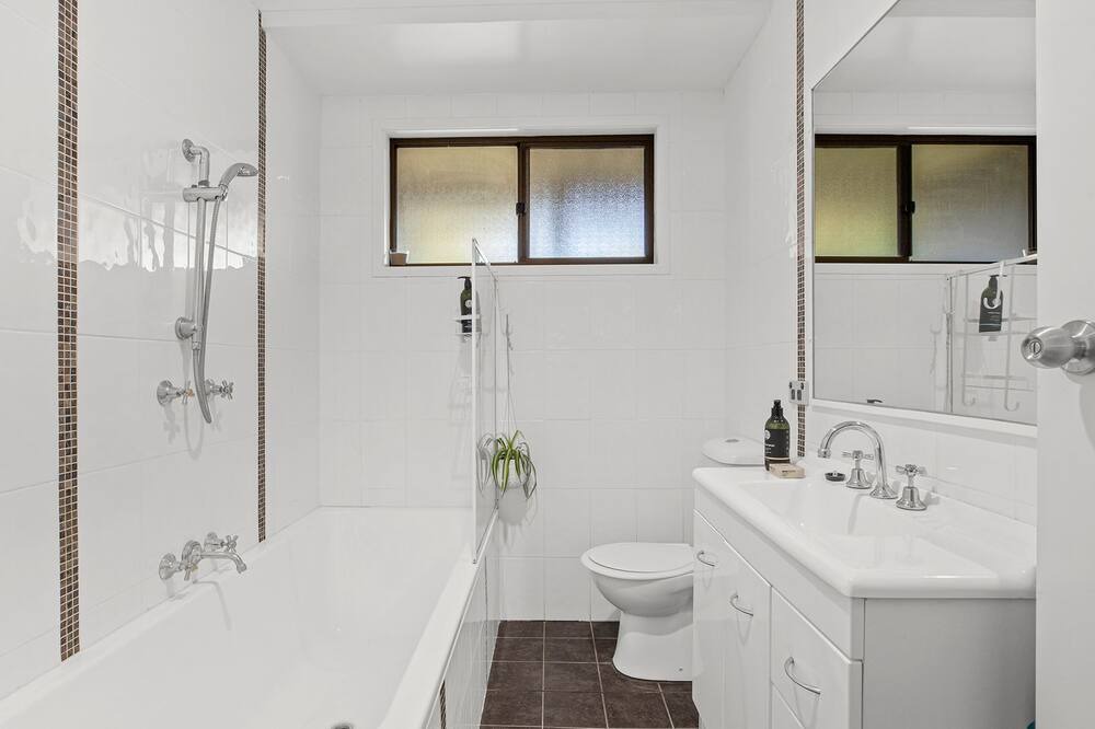 Photo of Bathroom in Emerald Beach