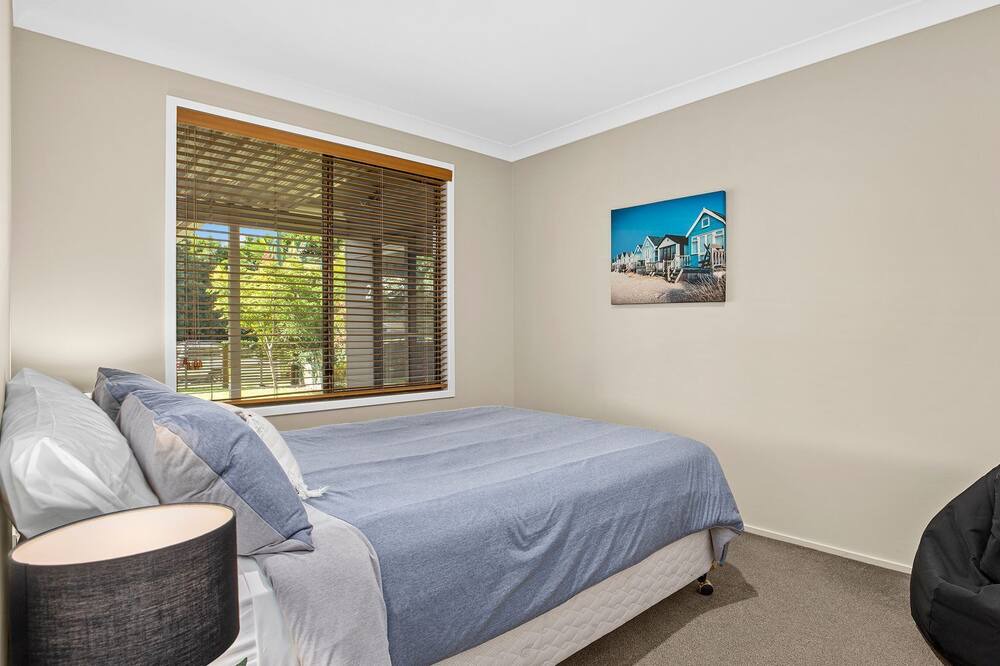 Photo of Bedroom in Emerald Beach