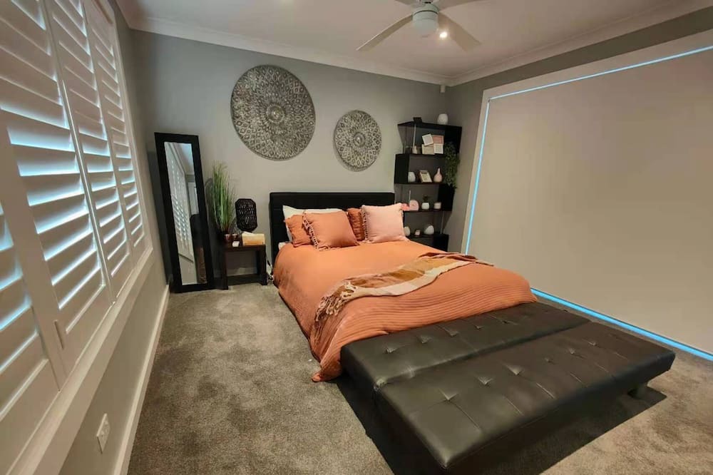 Photo of Bedroom in Grose Vale