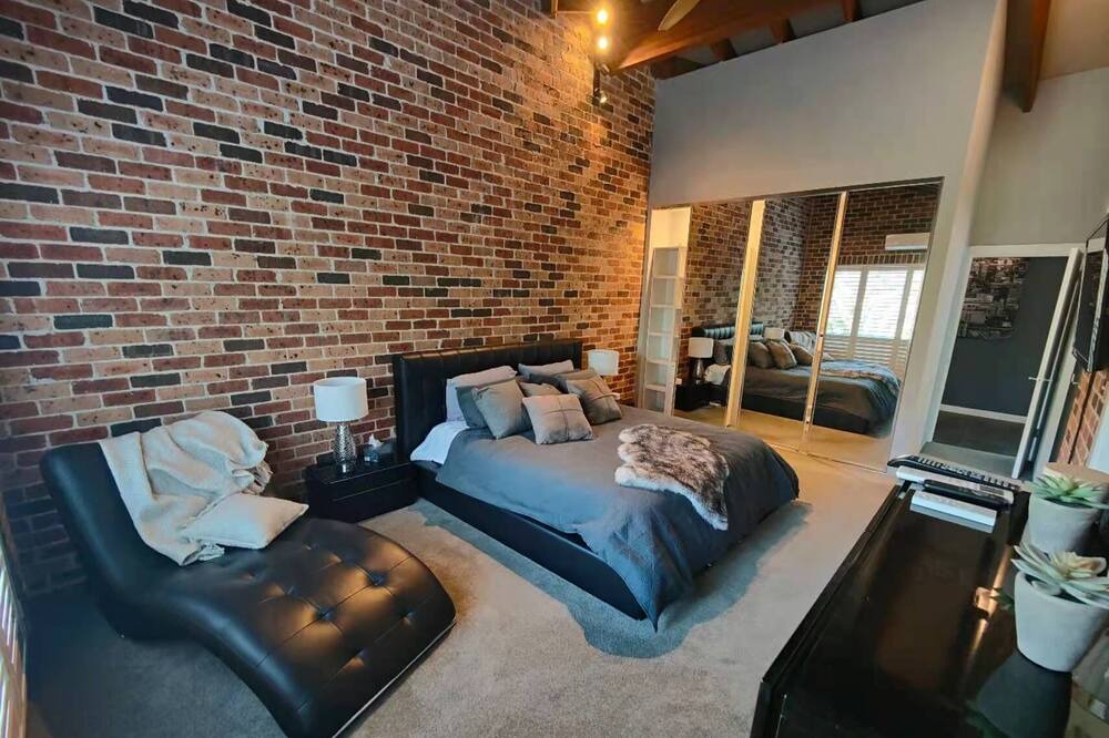 Photo of Bedroom in Grose Vale