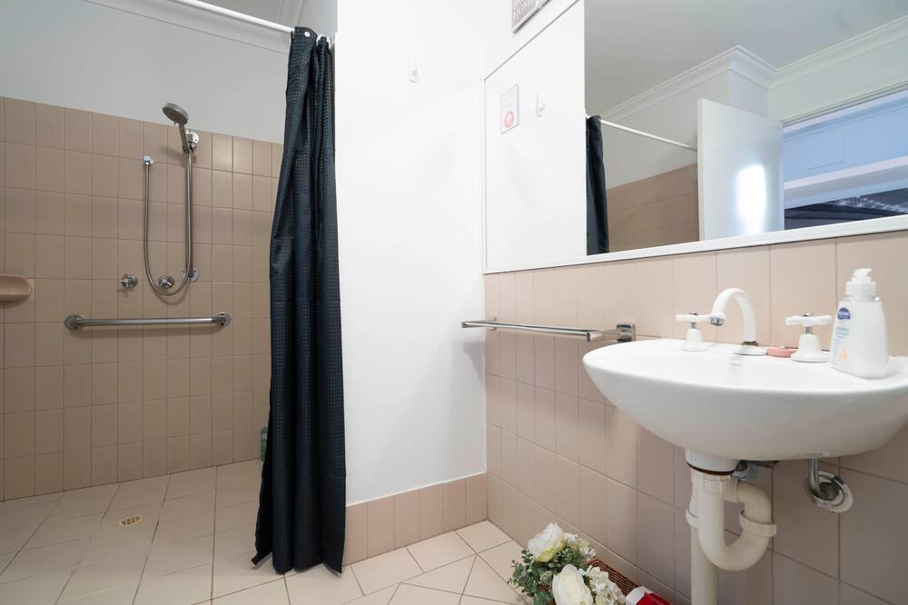 Photo of Bathroom in Northbridge