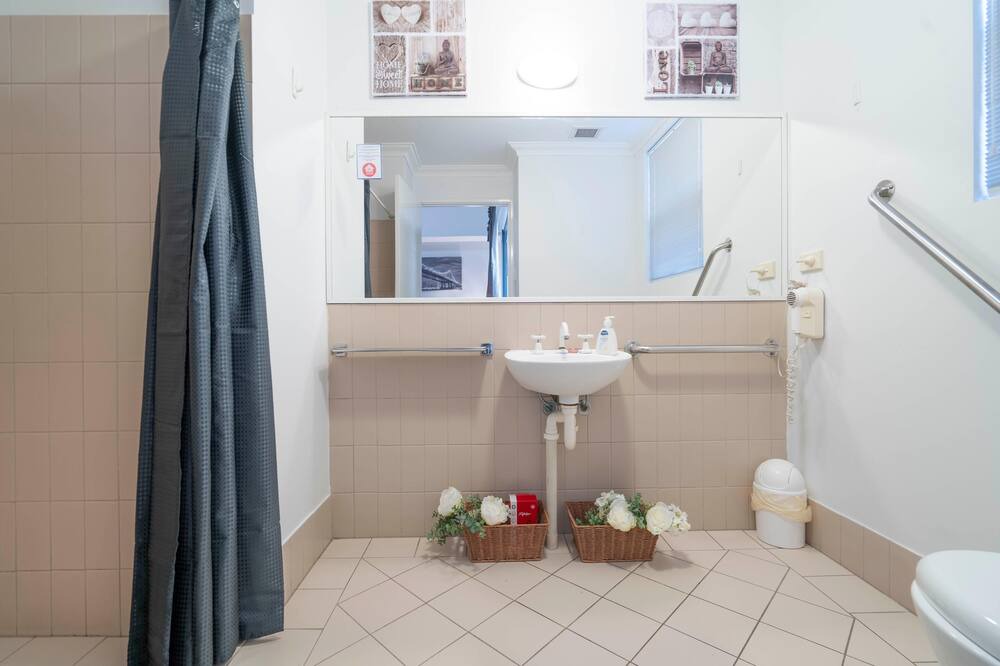 Photo of Bathroom in Northbridge