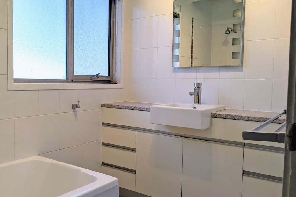Photo of Bathroom in Lake Conjola