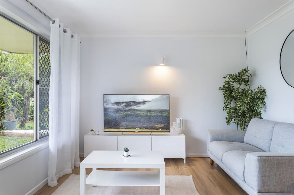 Photo of Livingroom in Golden Beach