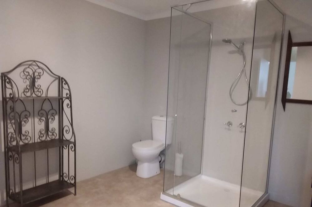 Photo of Bathroom in Woodend North