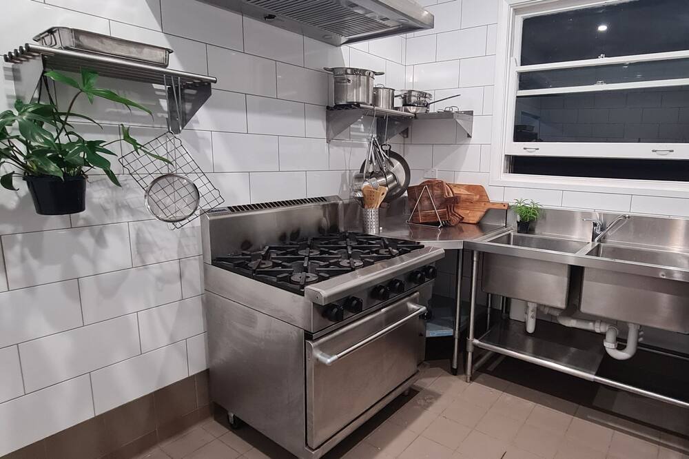Photo of Kitchen in Rainbow Flat