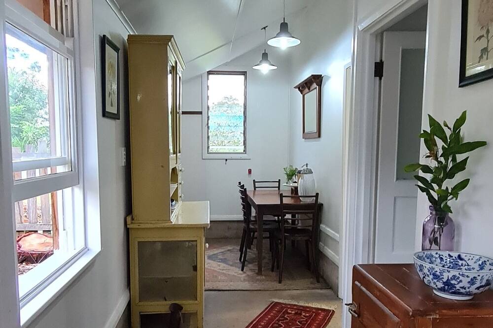 Photo of Livingroom in Rainbow Flat