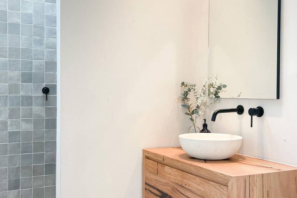 Photo of Bathroom in Bateau Bay