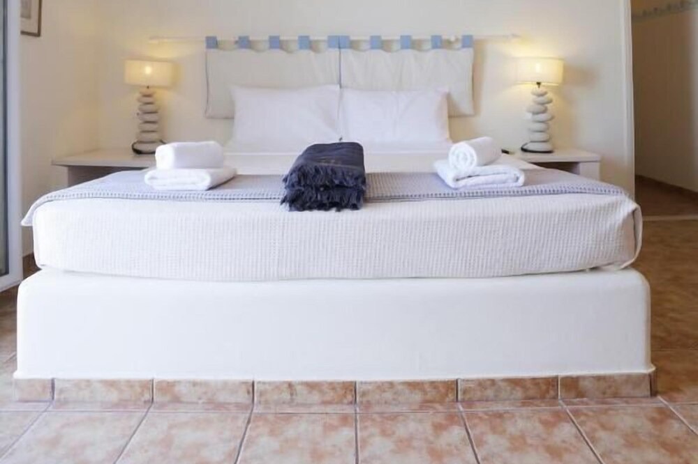 Photo of Bedroom in Ornos