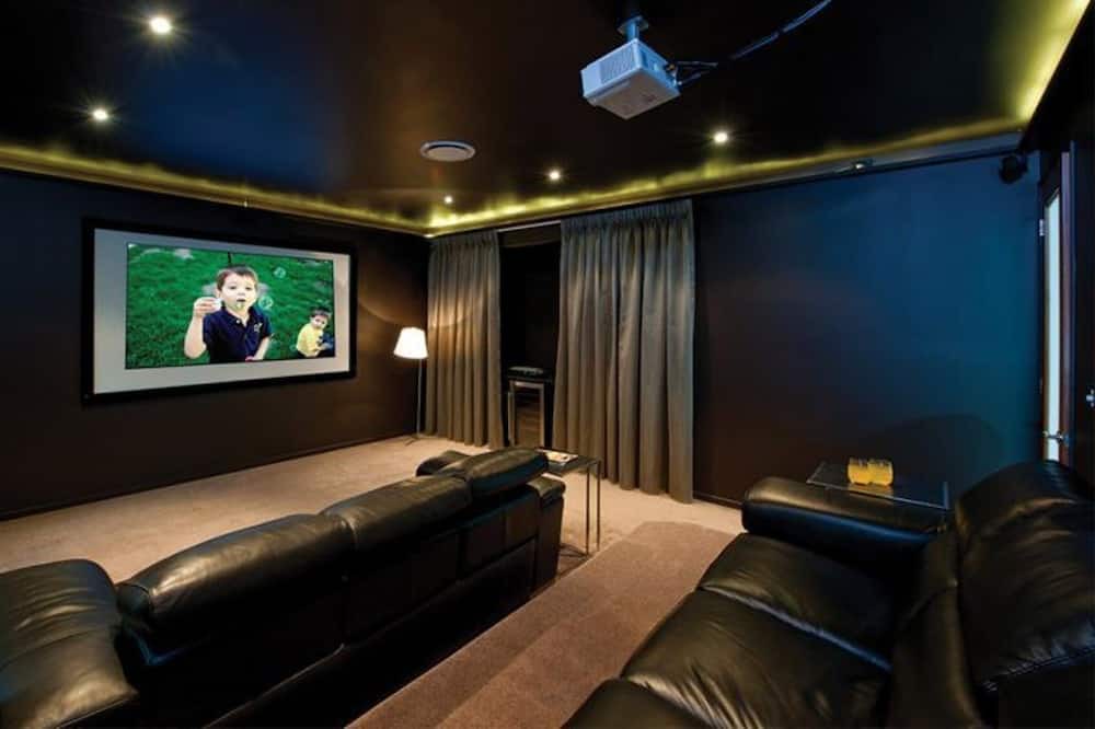 Photo of Livingroom in Tallebudgera