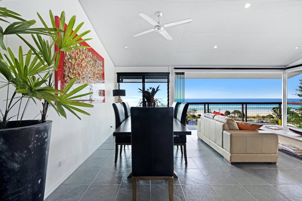 Photo of Livingroom in Currumbin