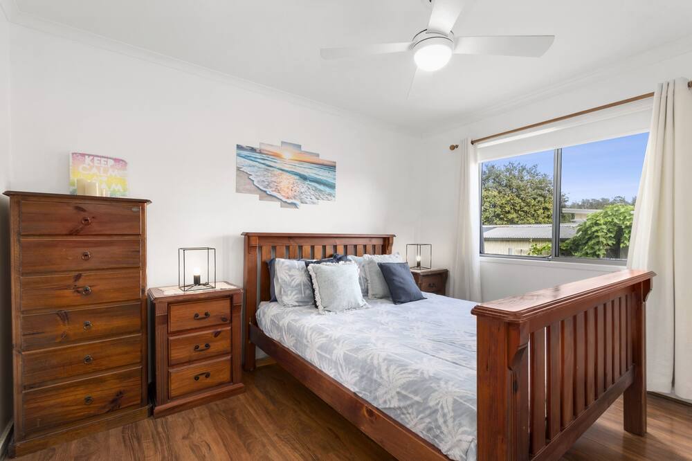 Photo of Bedroom in Batehaven