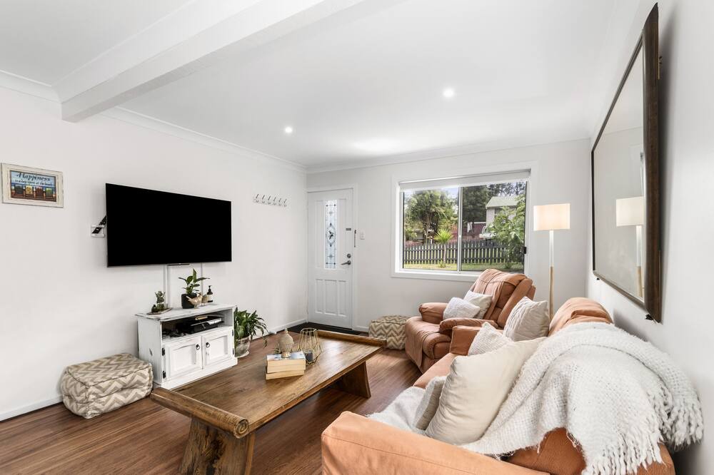 Photo of Livingroom in Batehaven