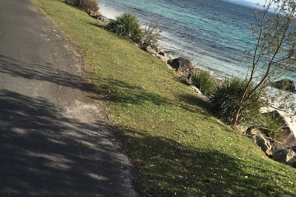 Photo of Others in Batehaven