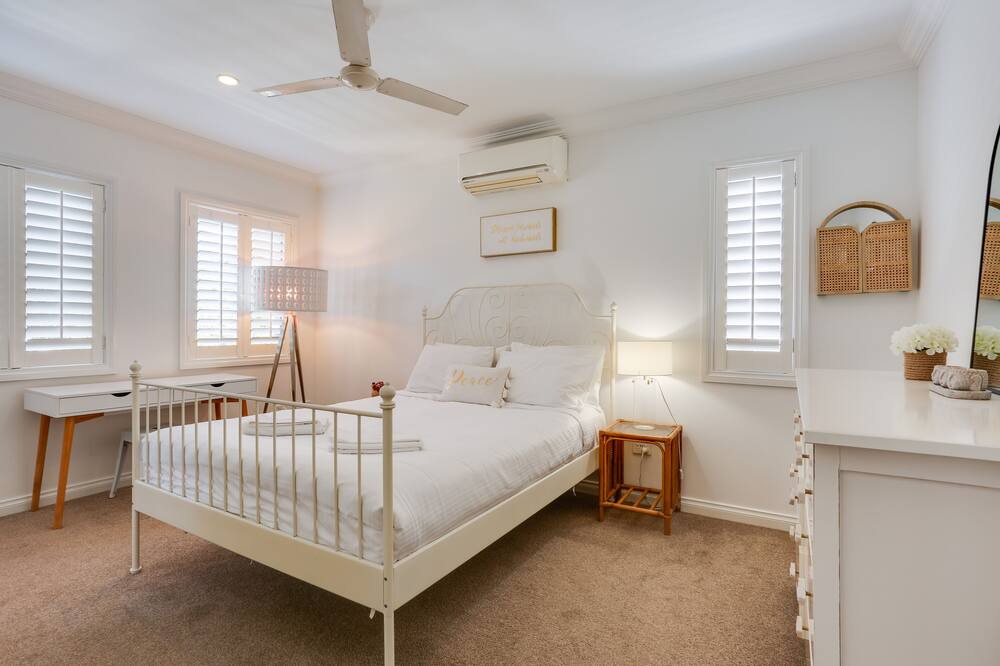Photo of Bedroom in Hamilton