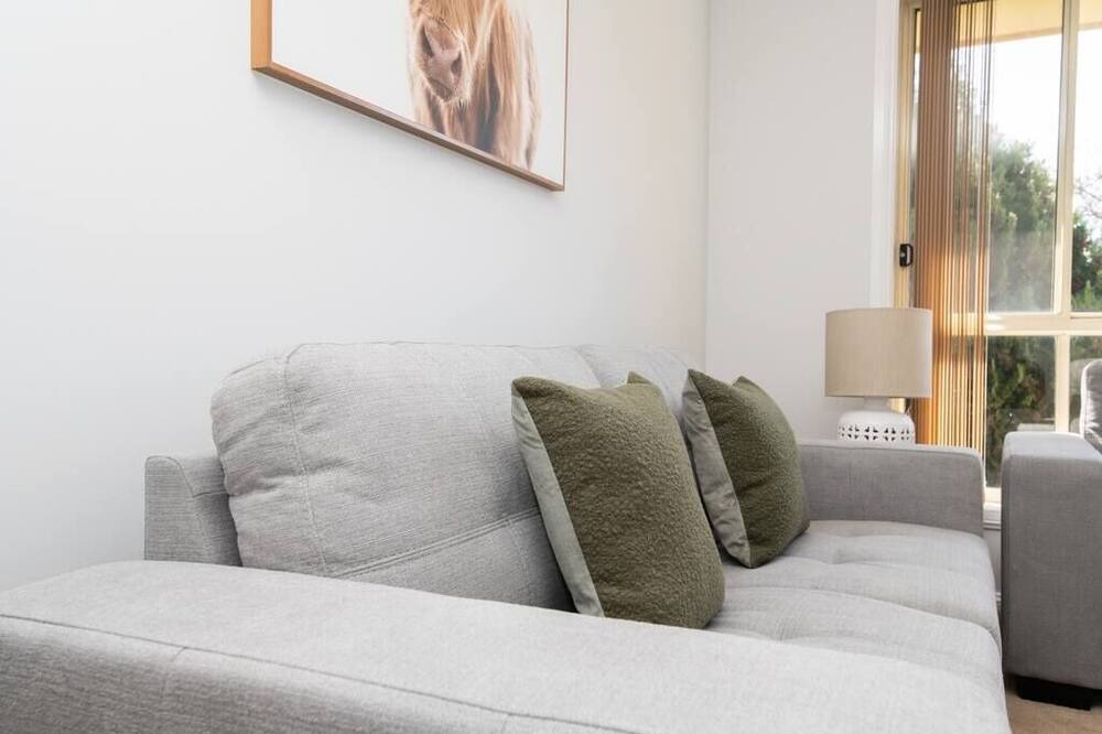 Photo of Livingroom in Orange