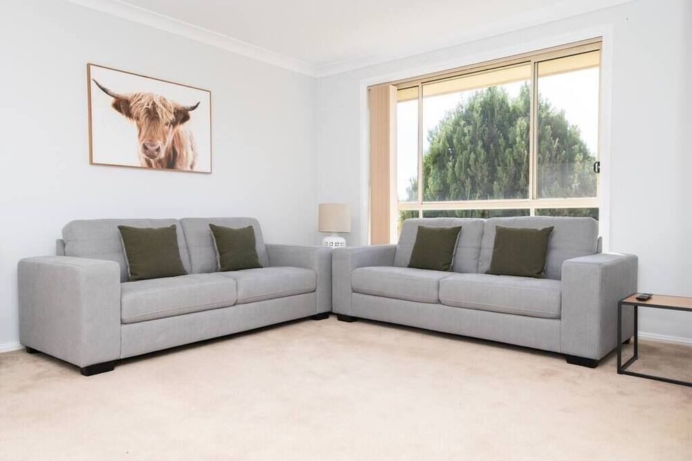Photo of Livingroom in Orange