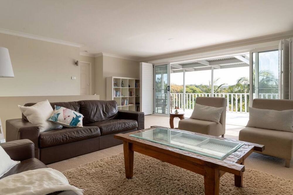 Photo of Others in Mona Vale