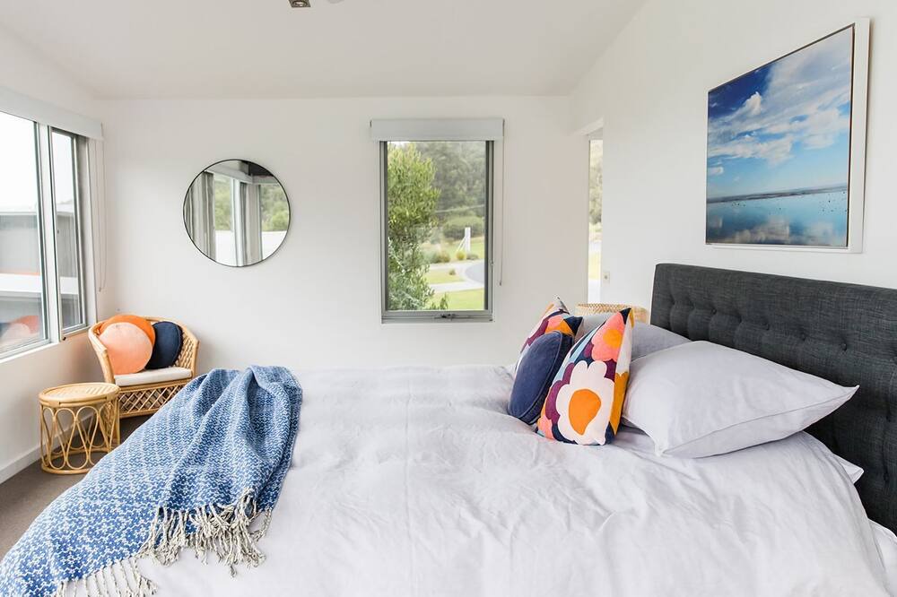 Photo of Bedroom in Kennett River