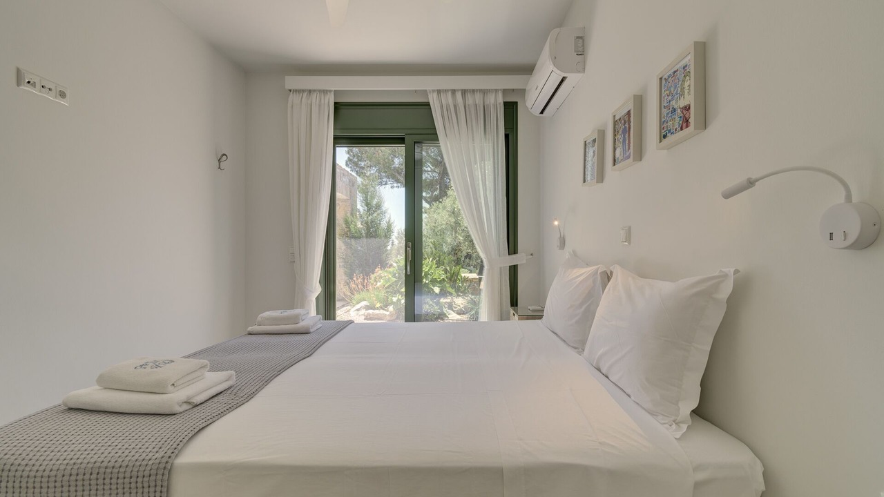Photo of Bedroom in Plomari