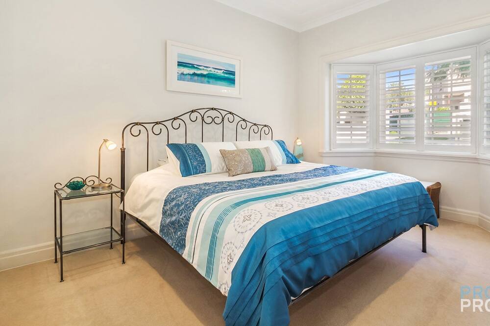 Photo of Bedroom in Cremorne