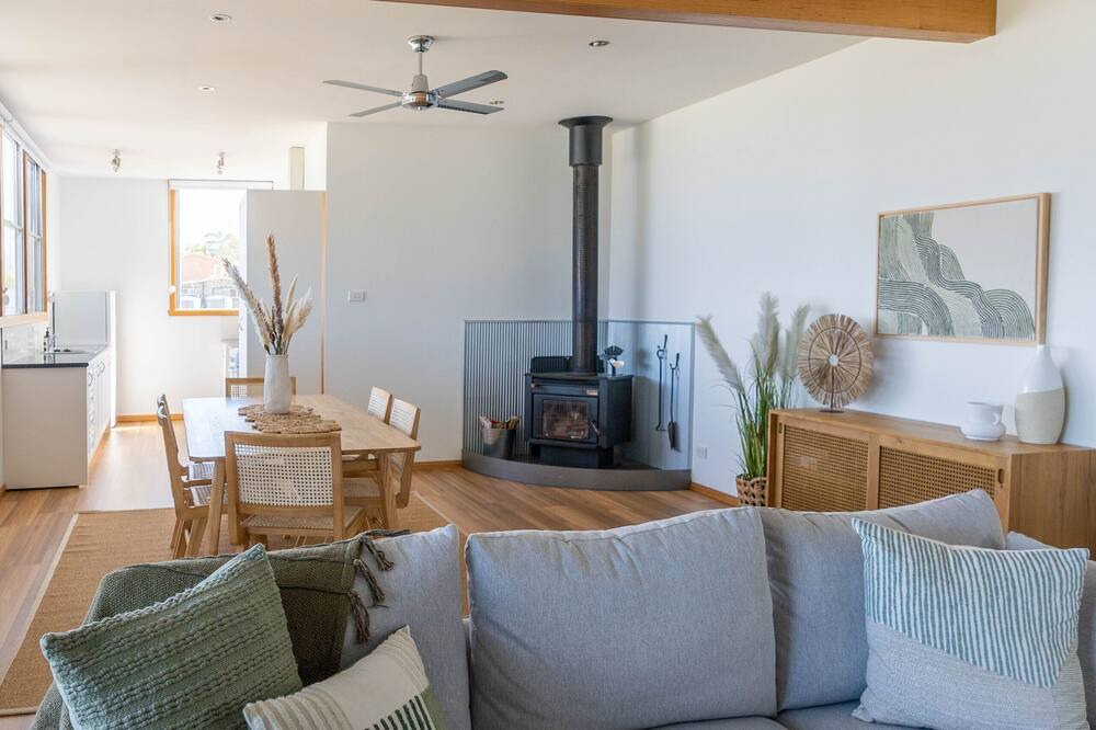 Photo of Livingroom in Alonnah