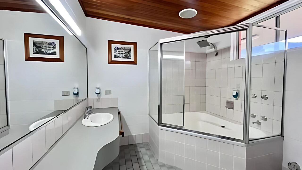 Photo of Bathroom in Halls Gap