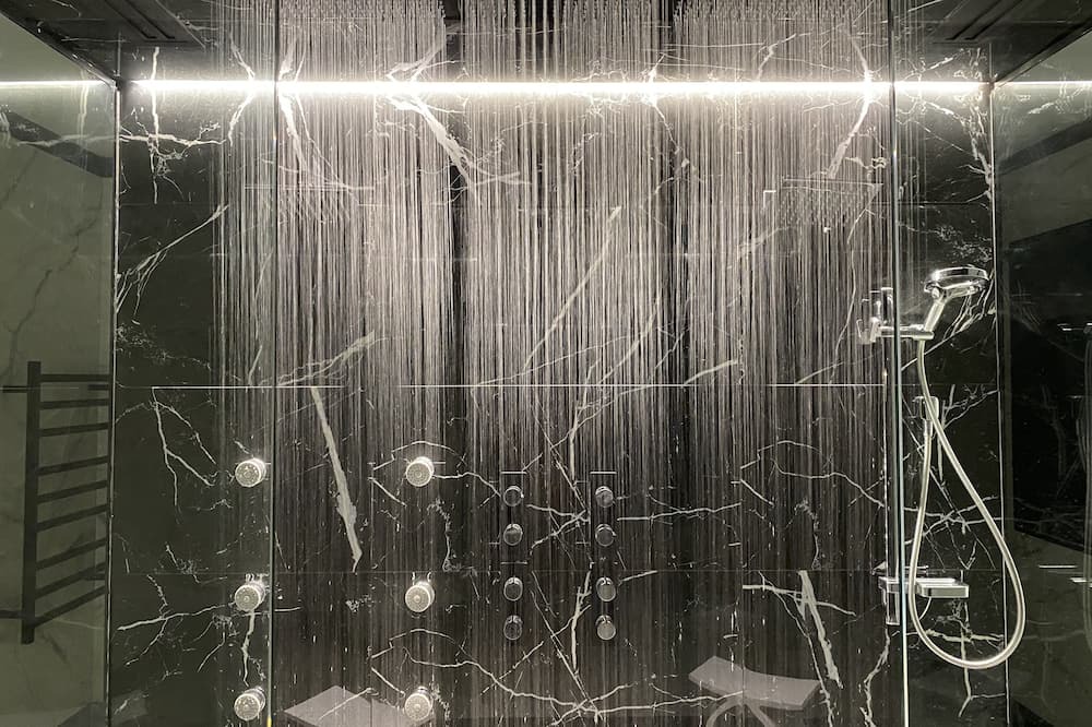 Photo of Bathroom in Black Hill