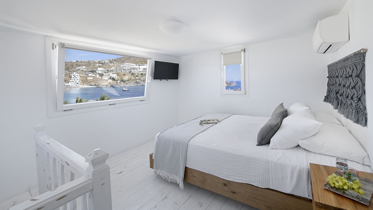 Photo of Bedroom in Ornos