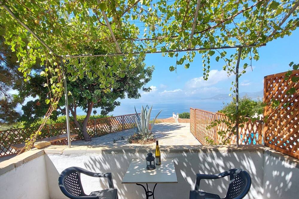 Photo of Patio Balcony in Koumeika