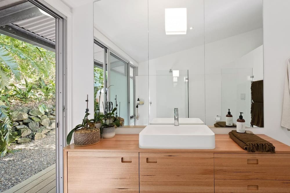 Photo of Bathroom in Pretty Beach