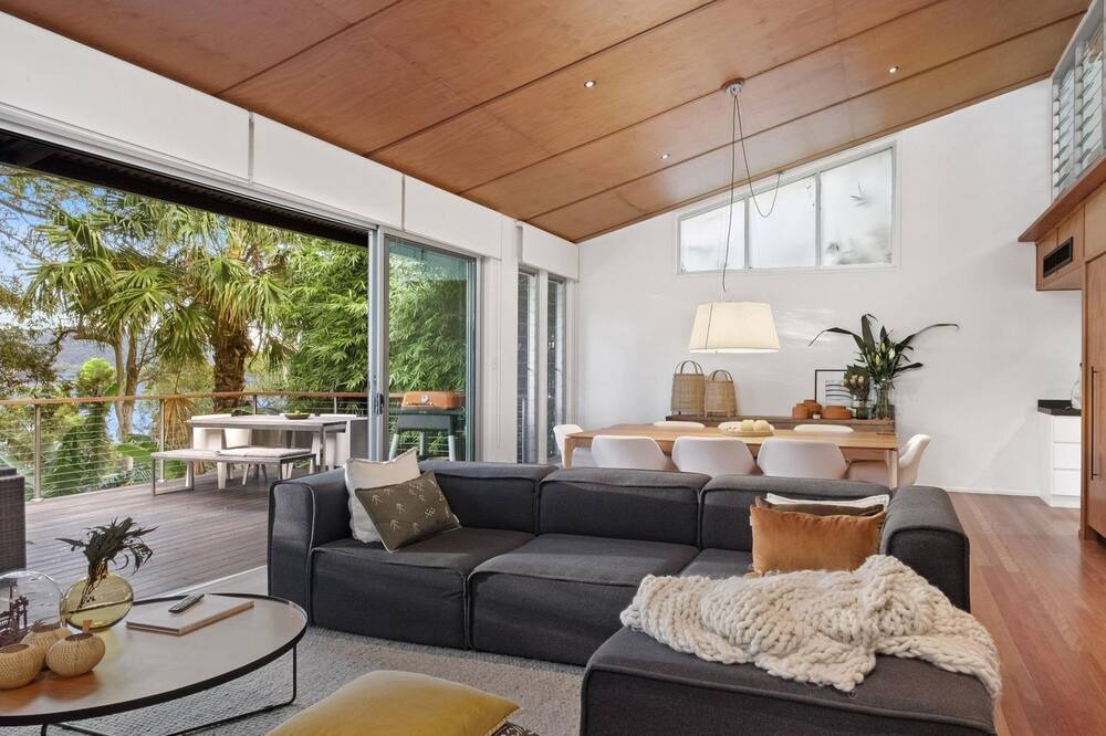 Photo of Livingroom in Pretty Beach