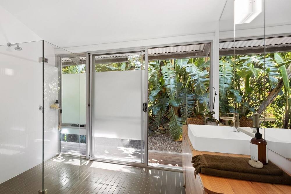 Photo of Bathroom in Pretty Beach