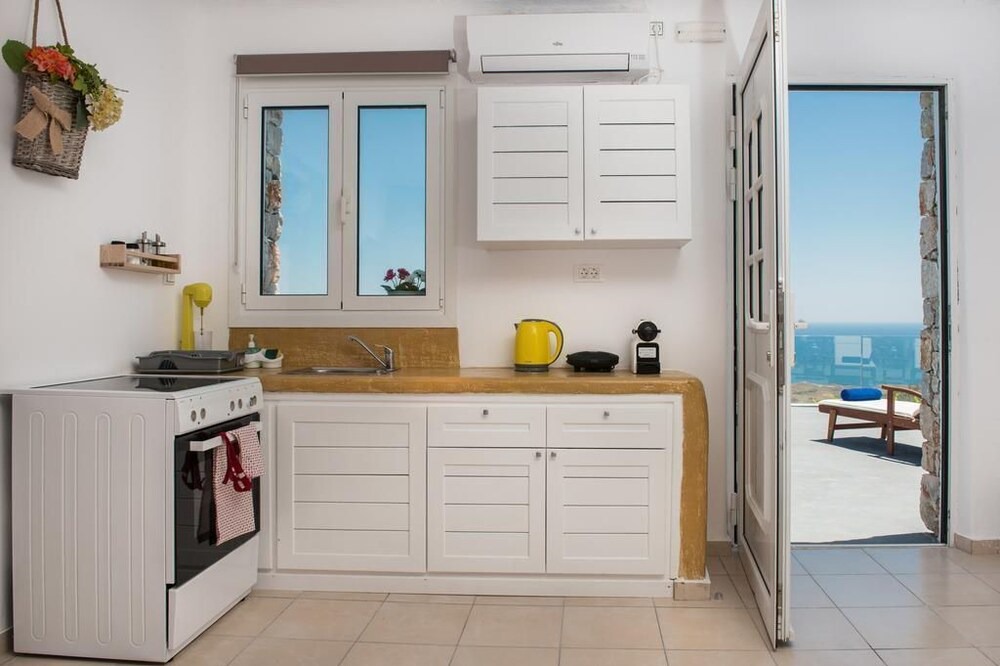 Photo of Kitchen in Vourvoulos