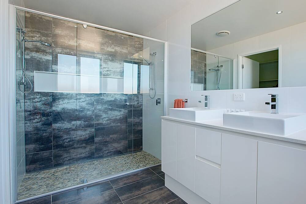 Photo of Bathroom in Exmouth