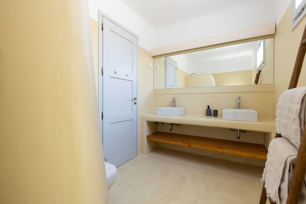 Photo of Bedroom in Mikri Vigla