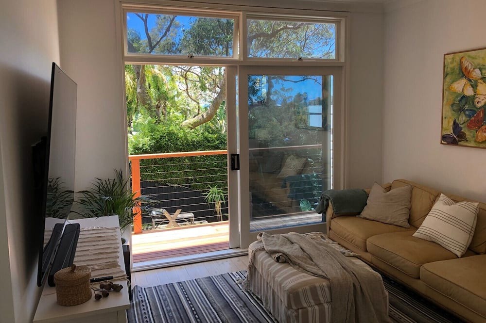 Photo of Livingroom in Avalon Beach