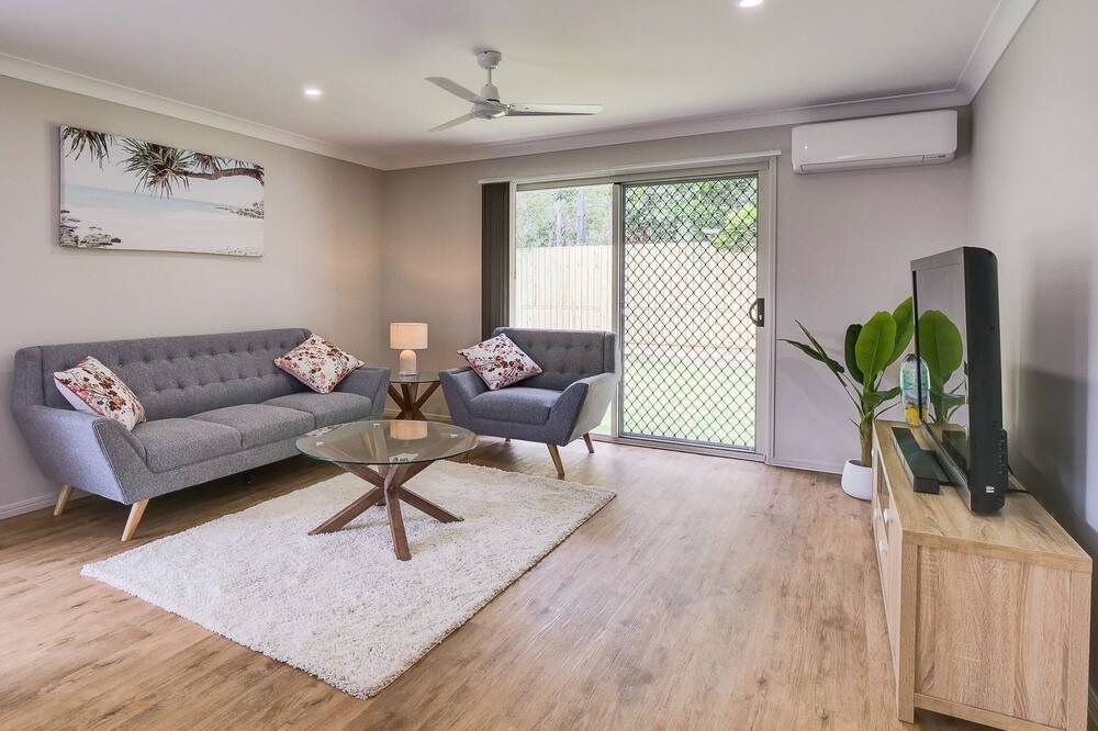 Photo of Livingroom in Toogoom