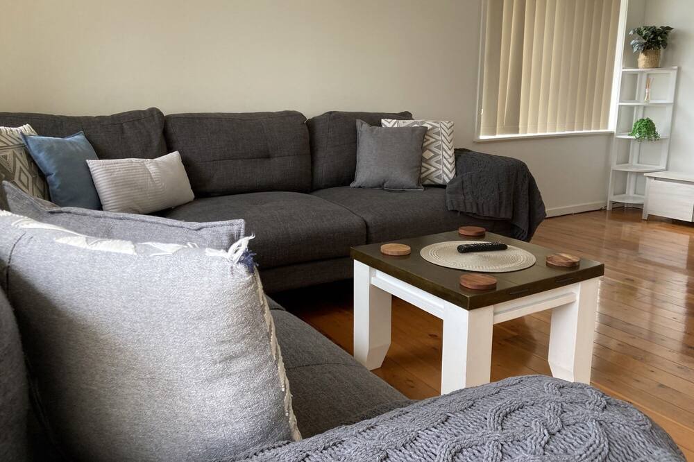 Photo of Livingroom in Bateau Bay